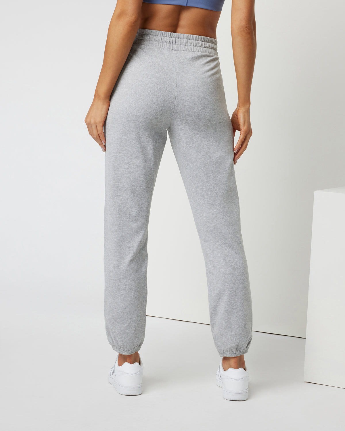 Women Vuori Granite Performance Jogger Light Heather Grey