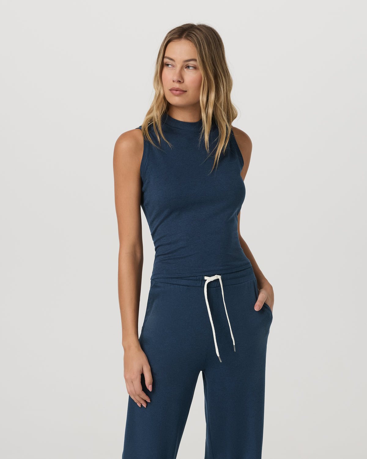 Women|New Vuori Halo Muscle Tank Women's Blue Coast Heather Tank Top