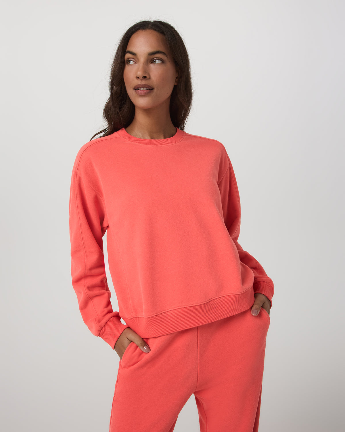 Women|New Vuori Sedona Seams Crew Women's Bright Coral Sweatshirt