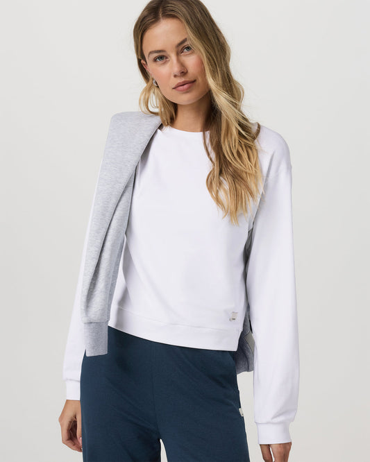Women|New Vuori Halo Modern Crew Women's White Lounge Sweatshirt
