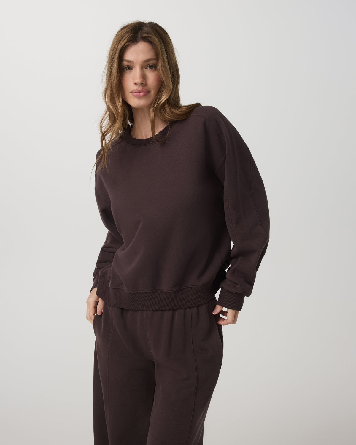 Women|New Vuori Sedona Seams Crew Women's French Roast Sweatshirt