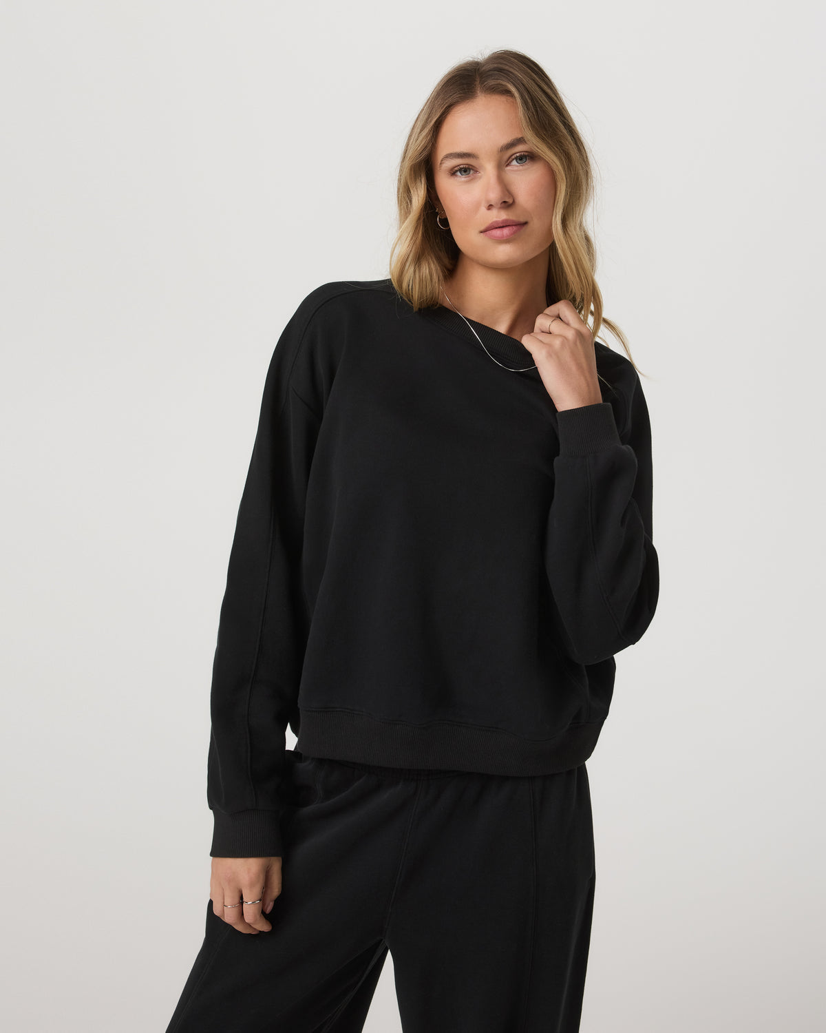 Women|New Vuori Sedona Seams Crew Women's Black Fleece Sweatshirt