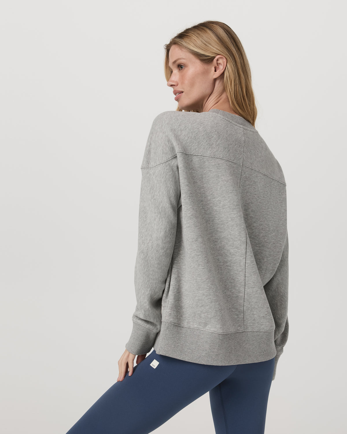 Women Vuori Sedona Weekender Crew Light Heather Grey Crewneck
