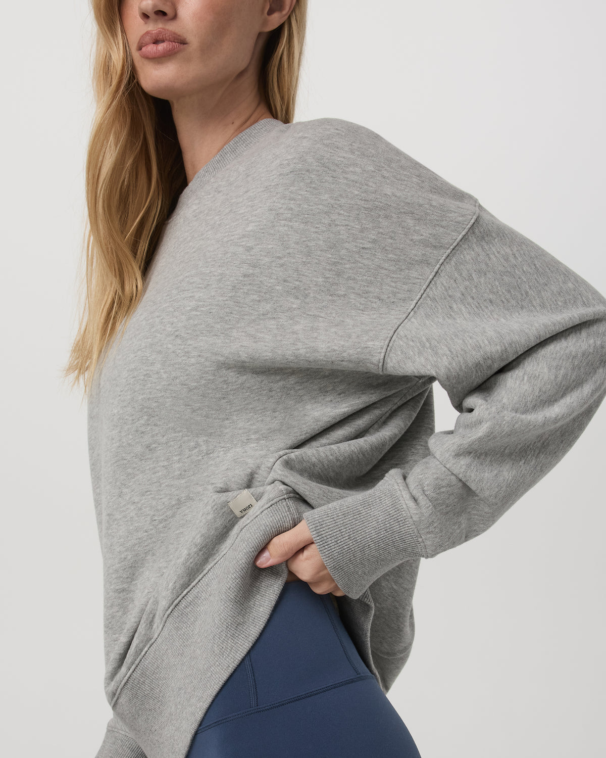 Women Vuori Sedona Weekender Crew Light Heather Grey Crewneck