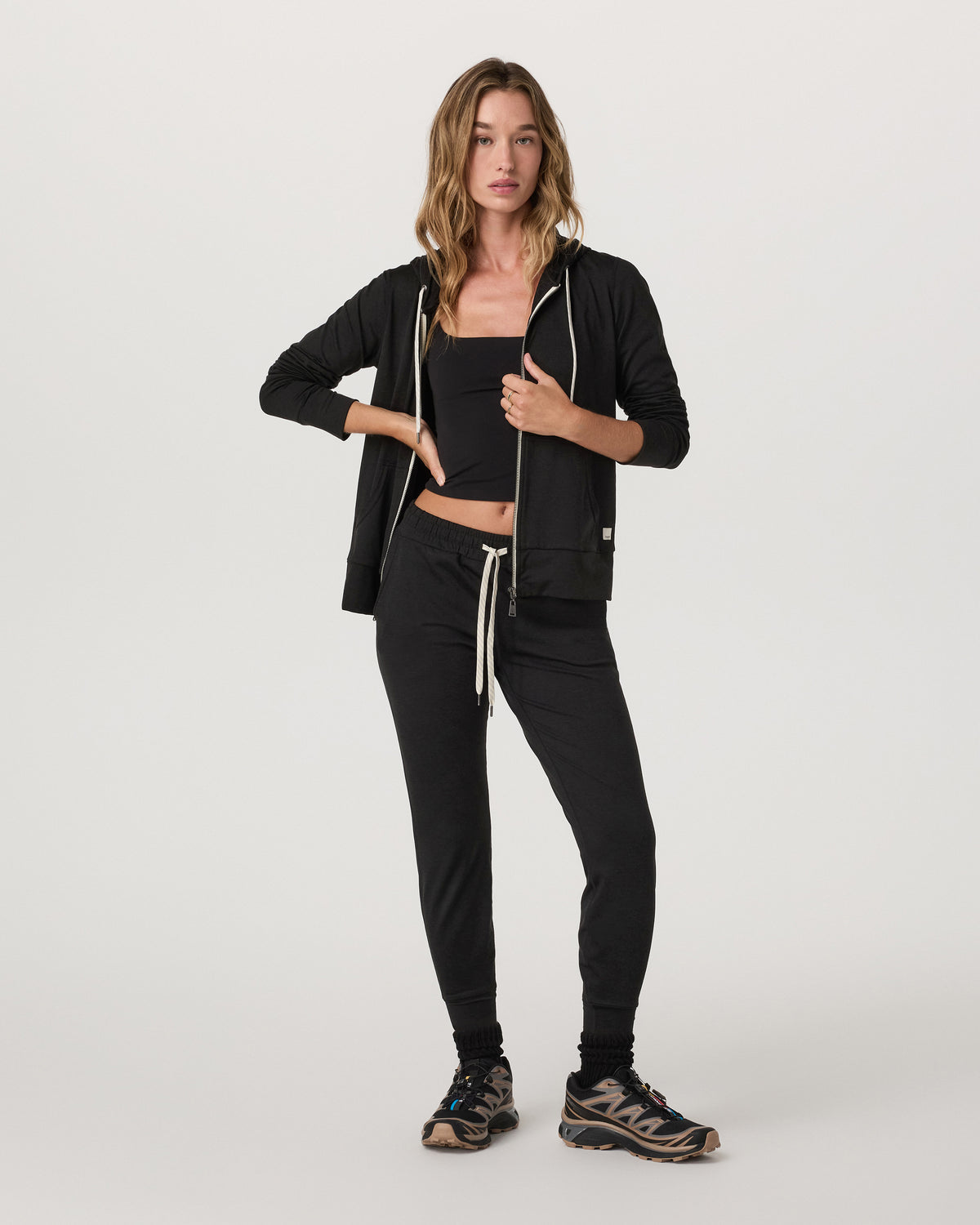 Women Vuori Halo Performance Hoodie 2.0 Black Heather Hoodie