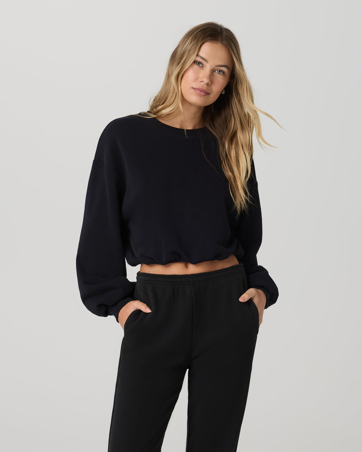 Women Vuori Sedona Bubble Crew Women's Black Pullover Crewneck