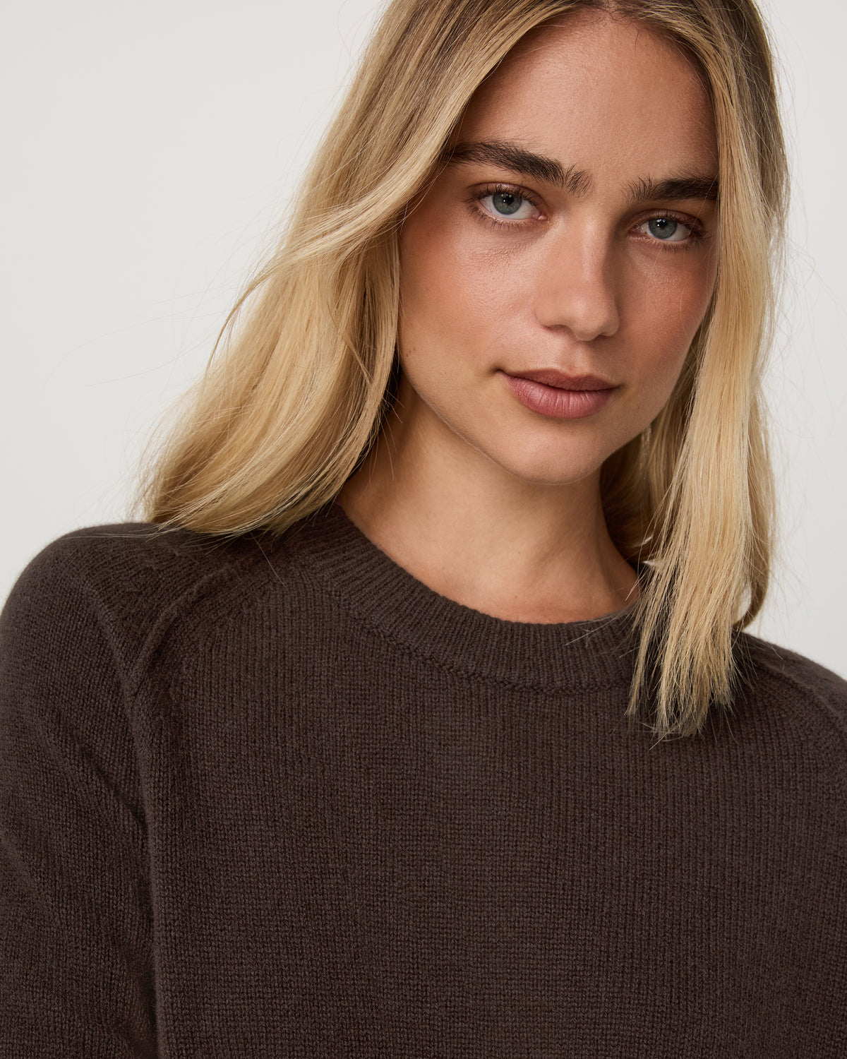 Women Vuori Émilie Cashmere Crew Women's Java Pullover