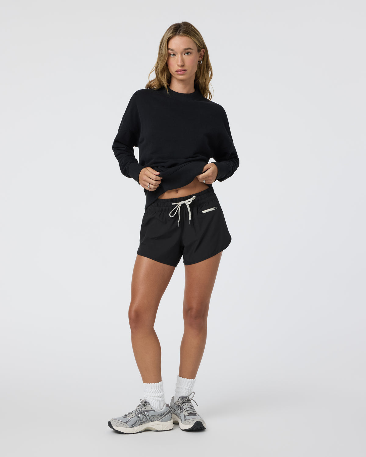 Women Vuori Sedona Weekender Crew Women's Black Pullover
