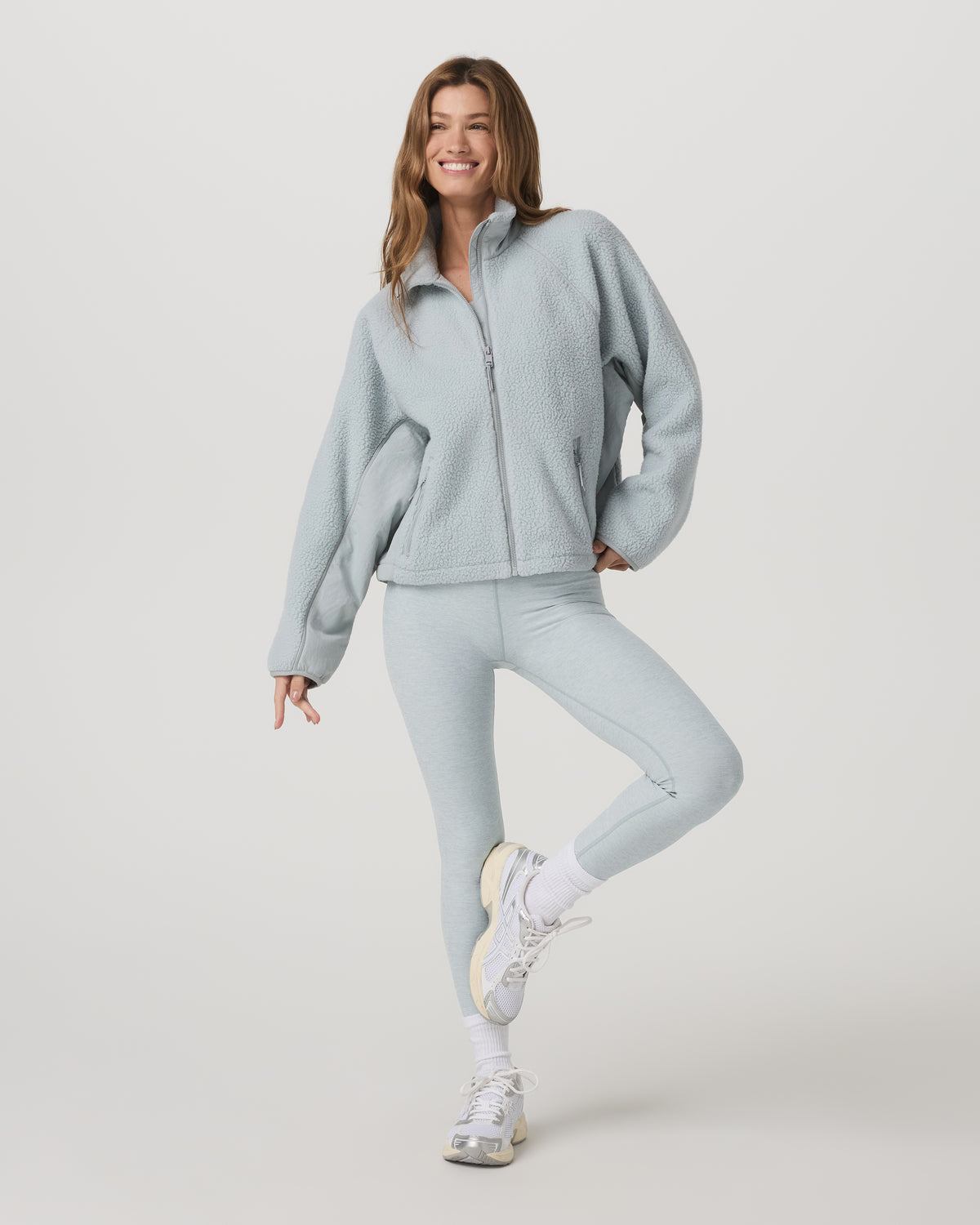 Women Vuori Alpine Jacket Women's Cozy Fleece Jacket in Blue Haze