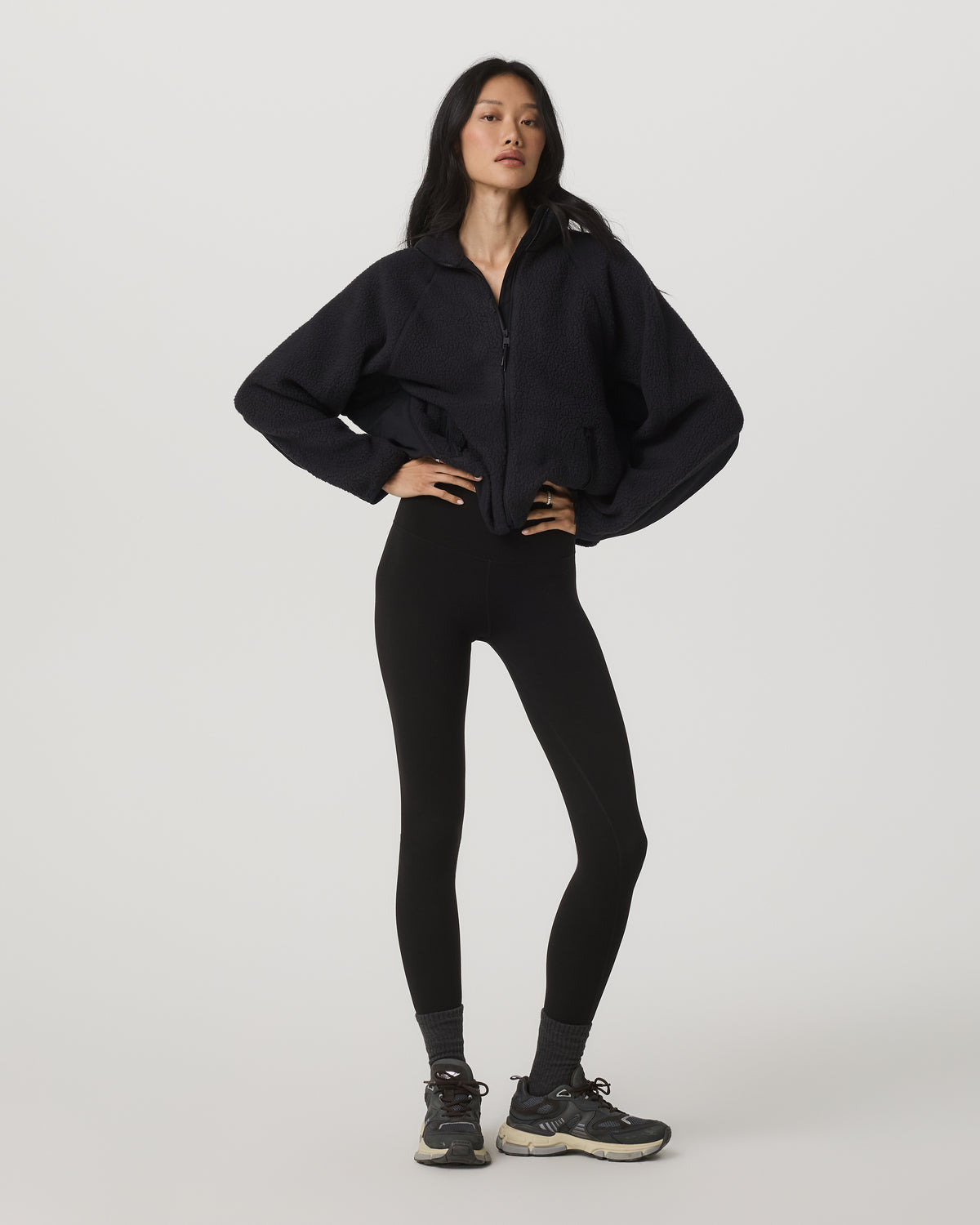 Women Vuori Alpine Jacket Women's Cozy Fleece Jacket in Black| Vuori