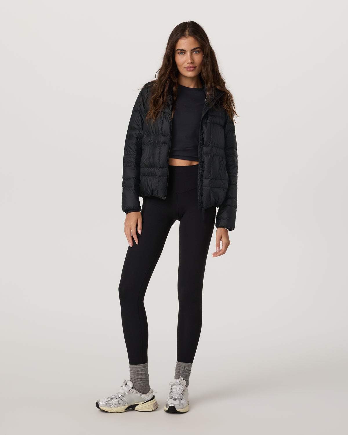 Women Vuori Women's Coordinate Packable Down Jacket Black Zip Up