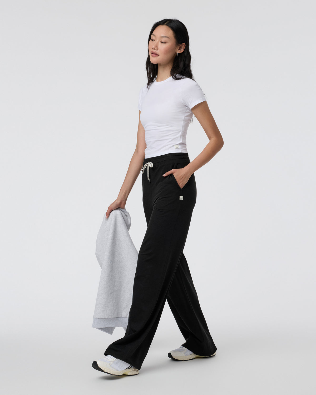 Women Vuori Halo Essential Wideleg Black Heather Pants
