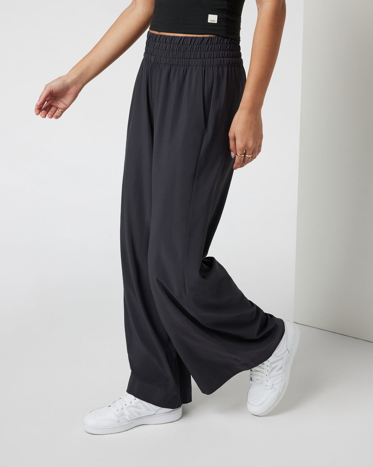 Women Vuori Villa Wideleg - Short Black Wide Leg Pants