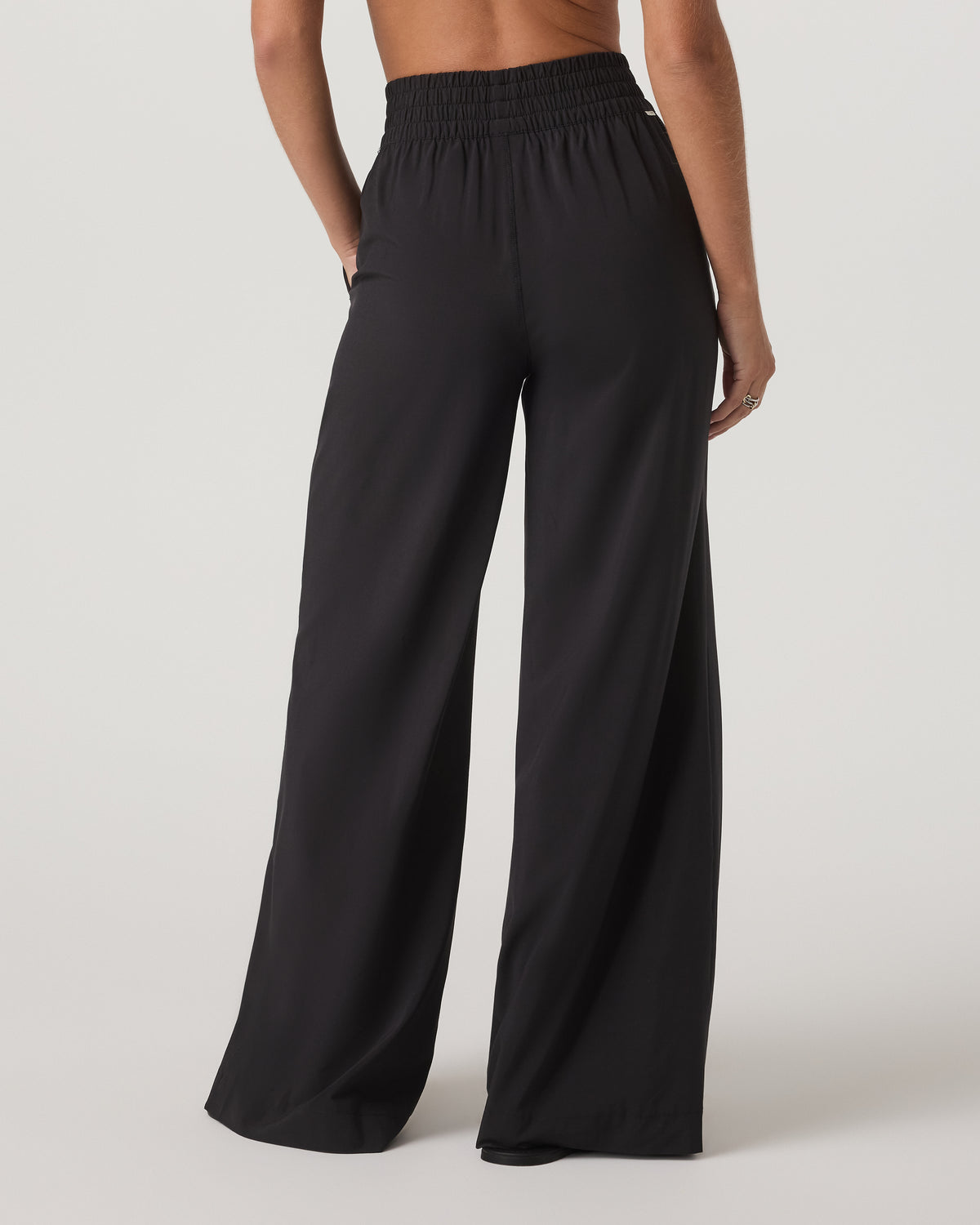 Women Vuori Villa Wideleg Black Lightweight Wide Leg Pants
