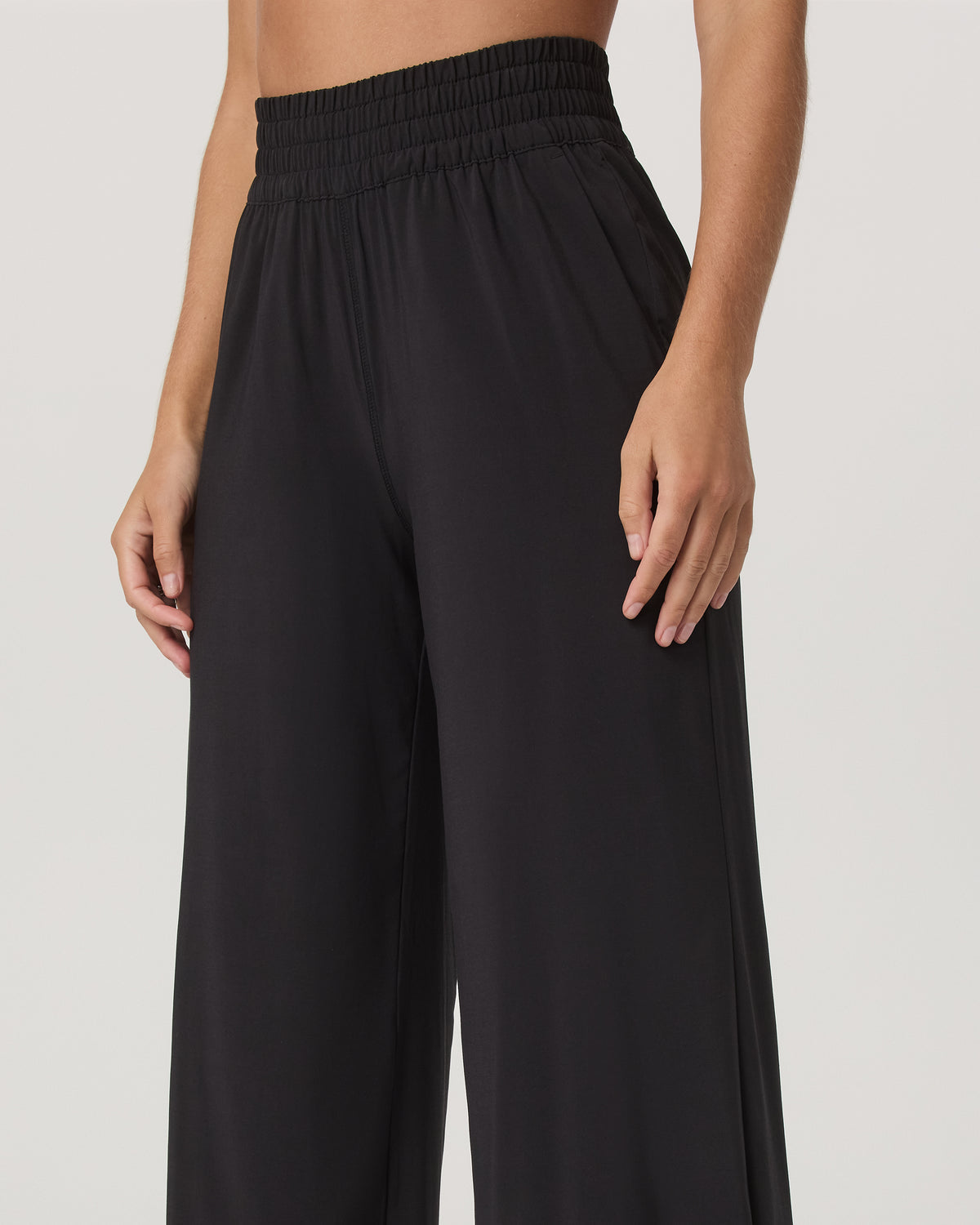 Women Vuori Villa Wideleg Black Lightweight Wide Leg Pants