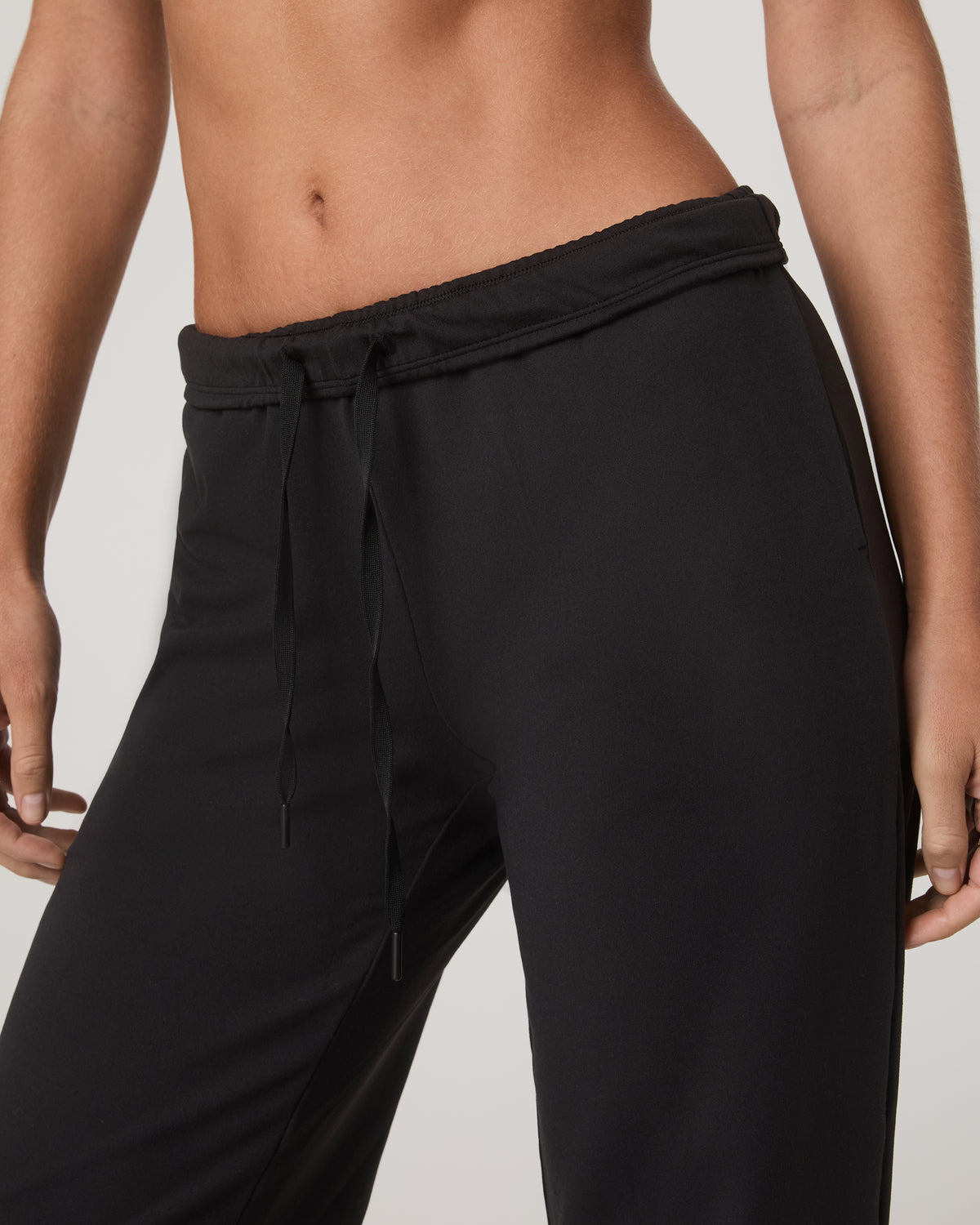 Women Vuori Halo Straight Leg Pant Women's Solid Black Pants
