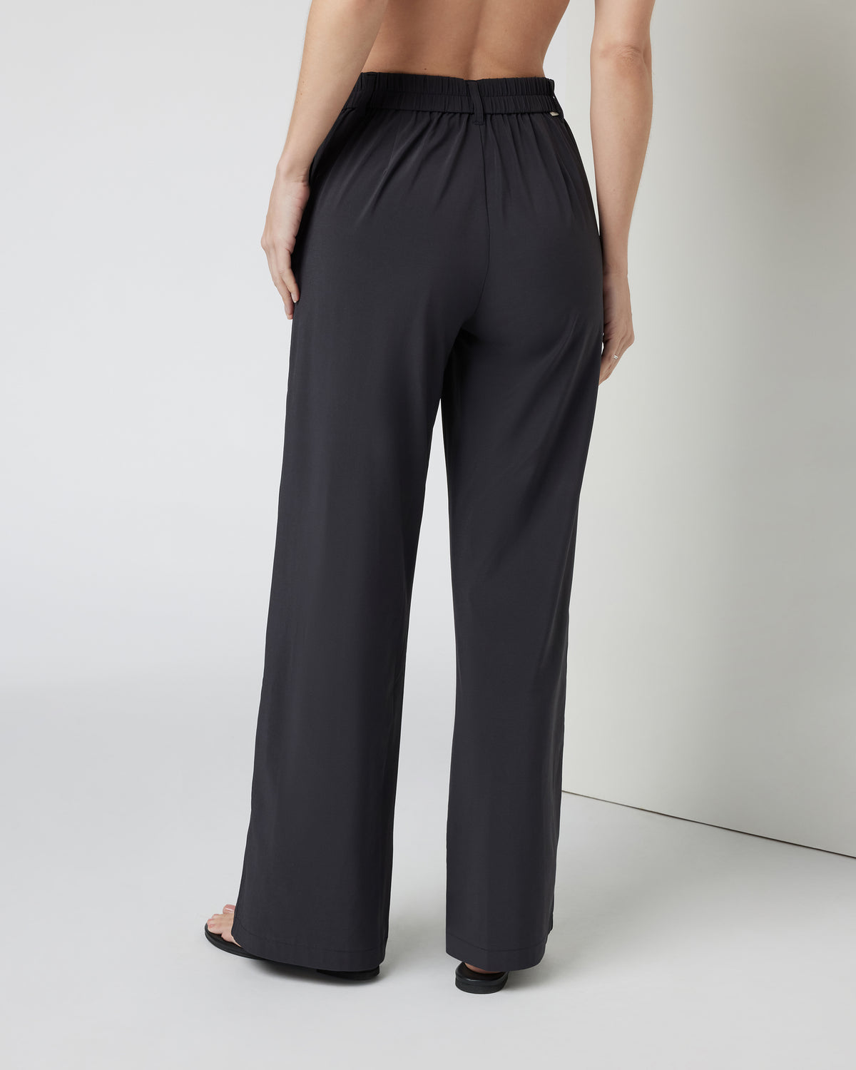 Women Vuori Villa Trouser-Short Black Tailored Pants