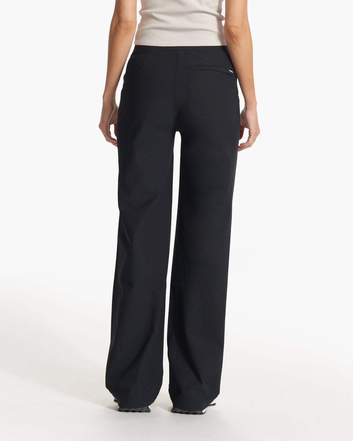 Women Vuori Women's Meta Wideleg Black Tailored Pants