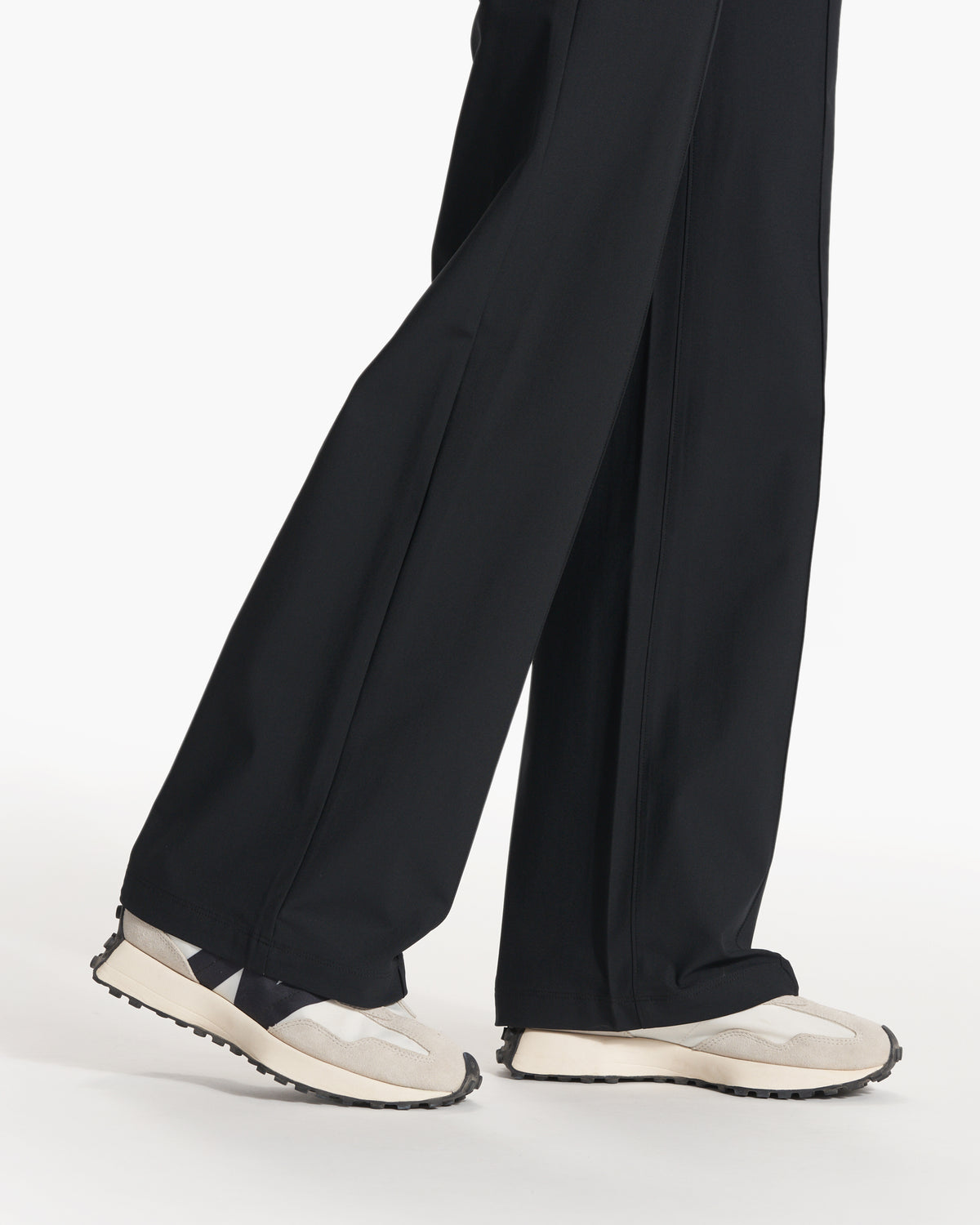 Women Vuori Women's Meta Wideleg Black Tailored Pants