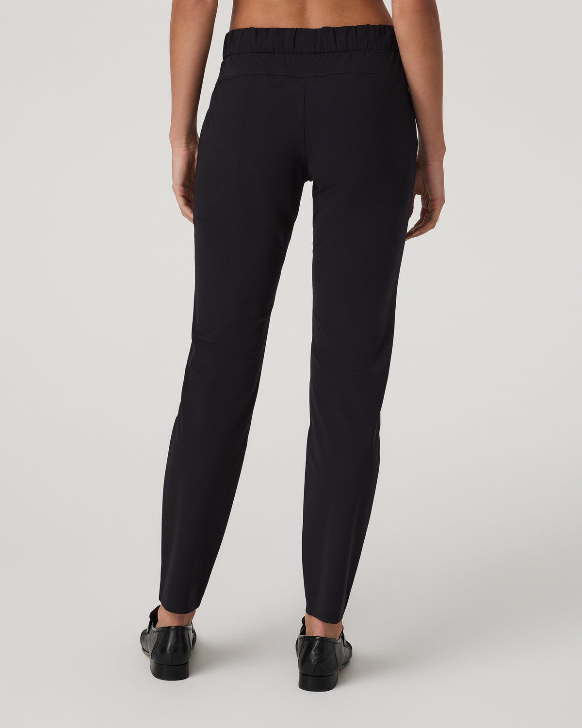 Women Vuori Miles Ankle Pant - Long Women's Black Performance Pants