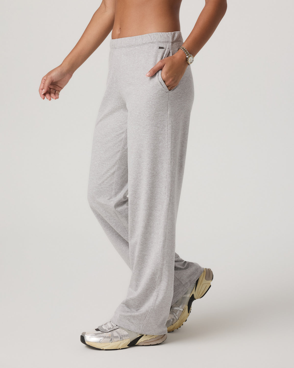 Women|New Vuori Women's Halo Modern Straight Leg Pant-Short Pale Grey