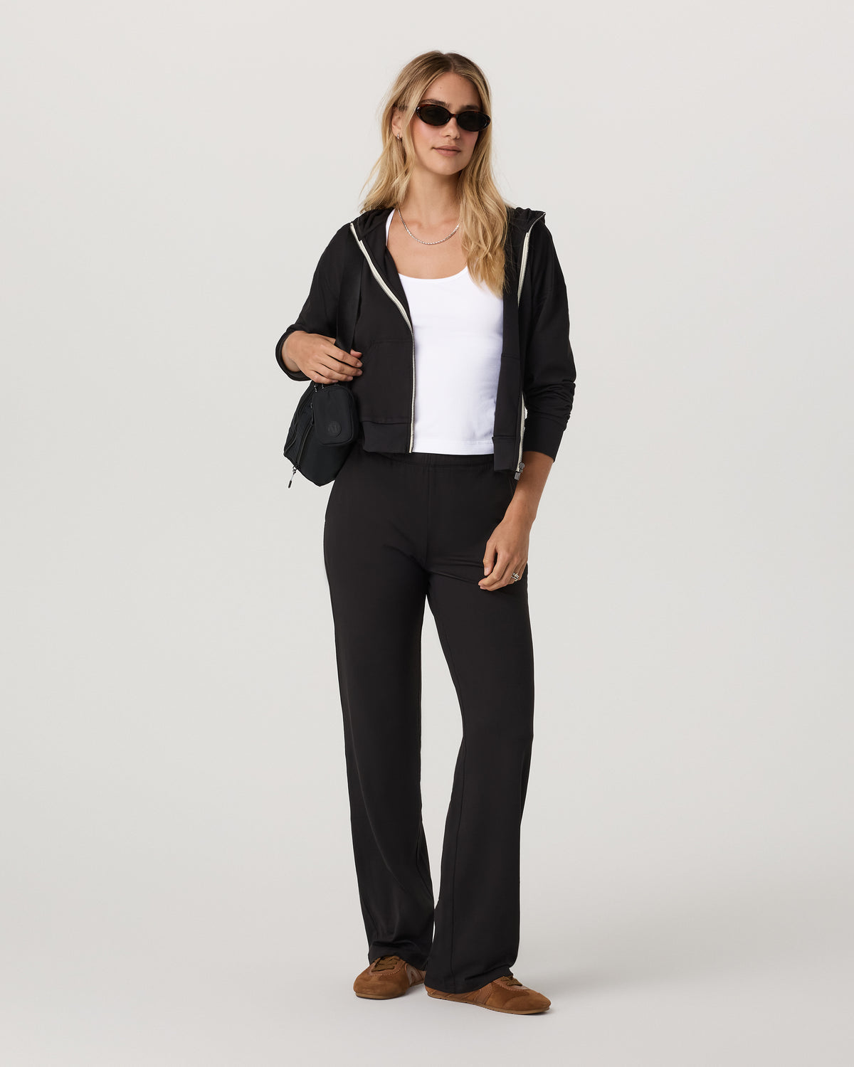 Women Vuori Halo Straight Leg - Long Women's Solid Black Pants