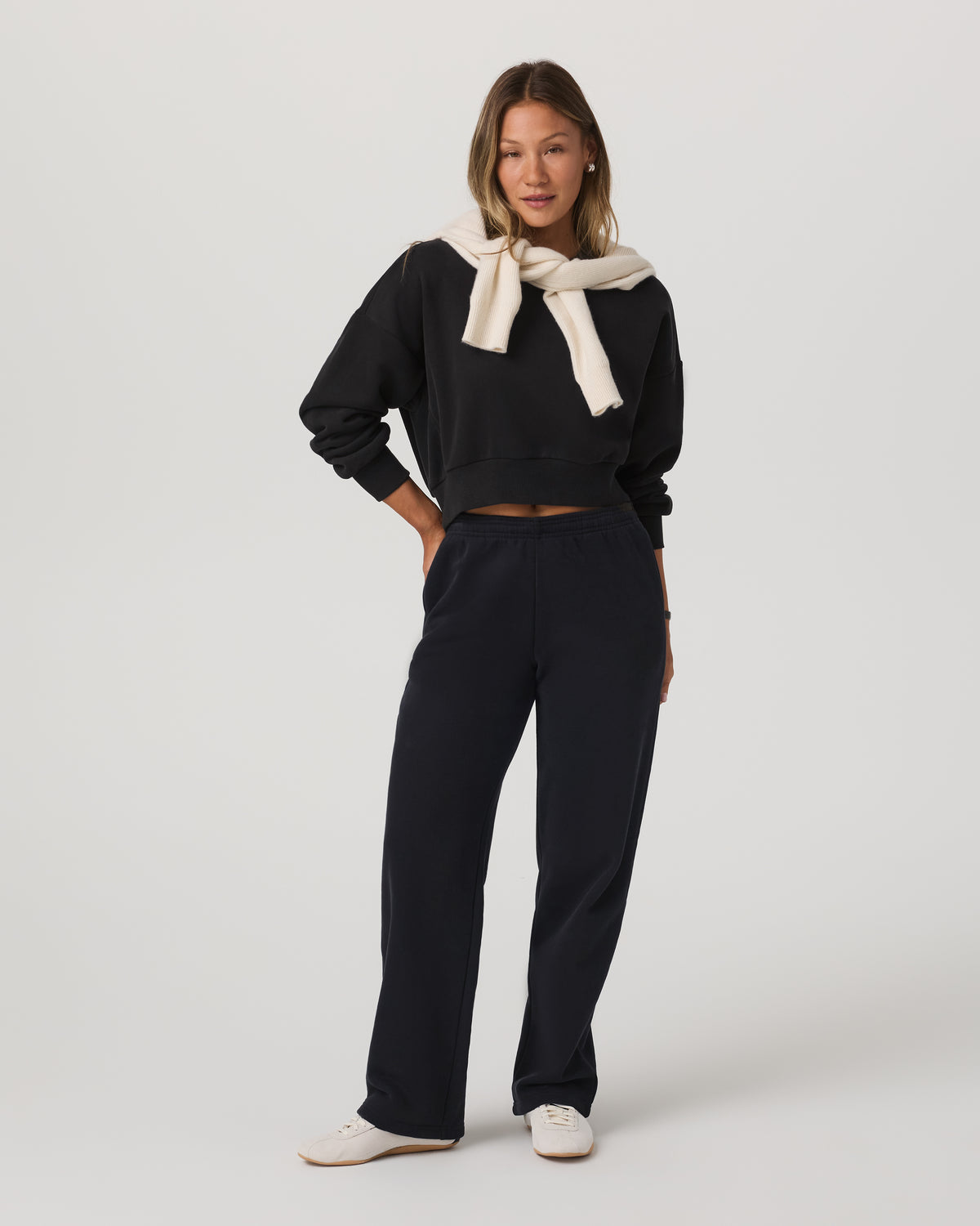 Women Vuori Women's Restore Straight Leg Sweatpant Washed Black