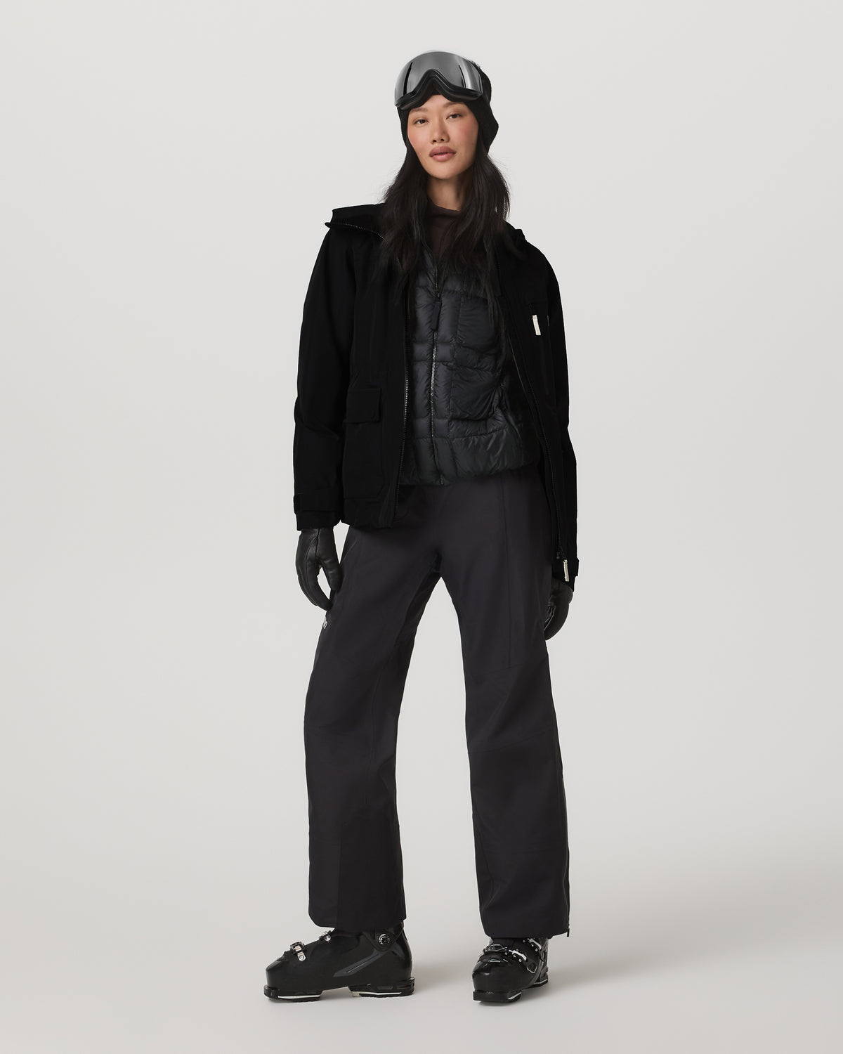 Women Vuori Women's Taika Snow Bib Black Ski/Board Bottoms