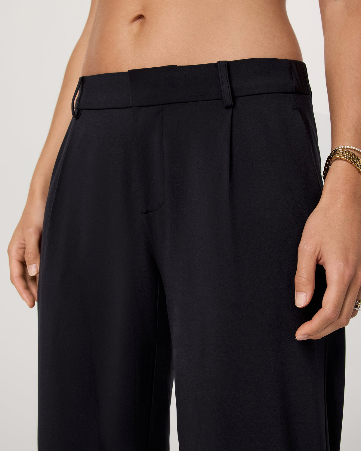 Women Vuori Villa Low Slung Trouser Women's Black Low-Rise Pants