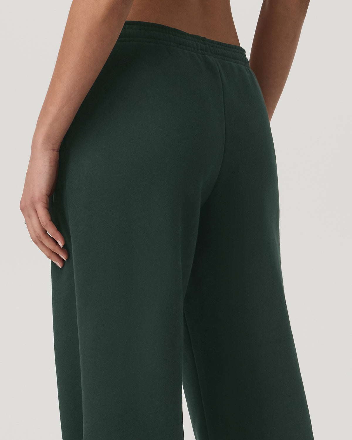 Women Vuori Restore Straight Leg Sweatpant - Short Evergreen Pants