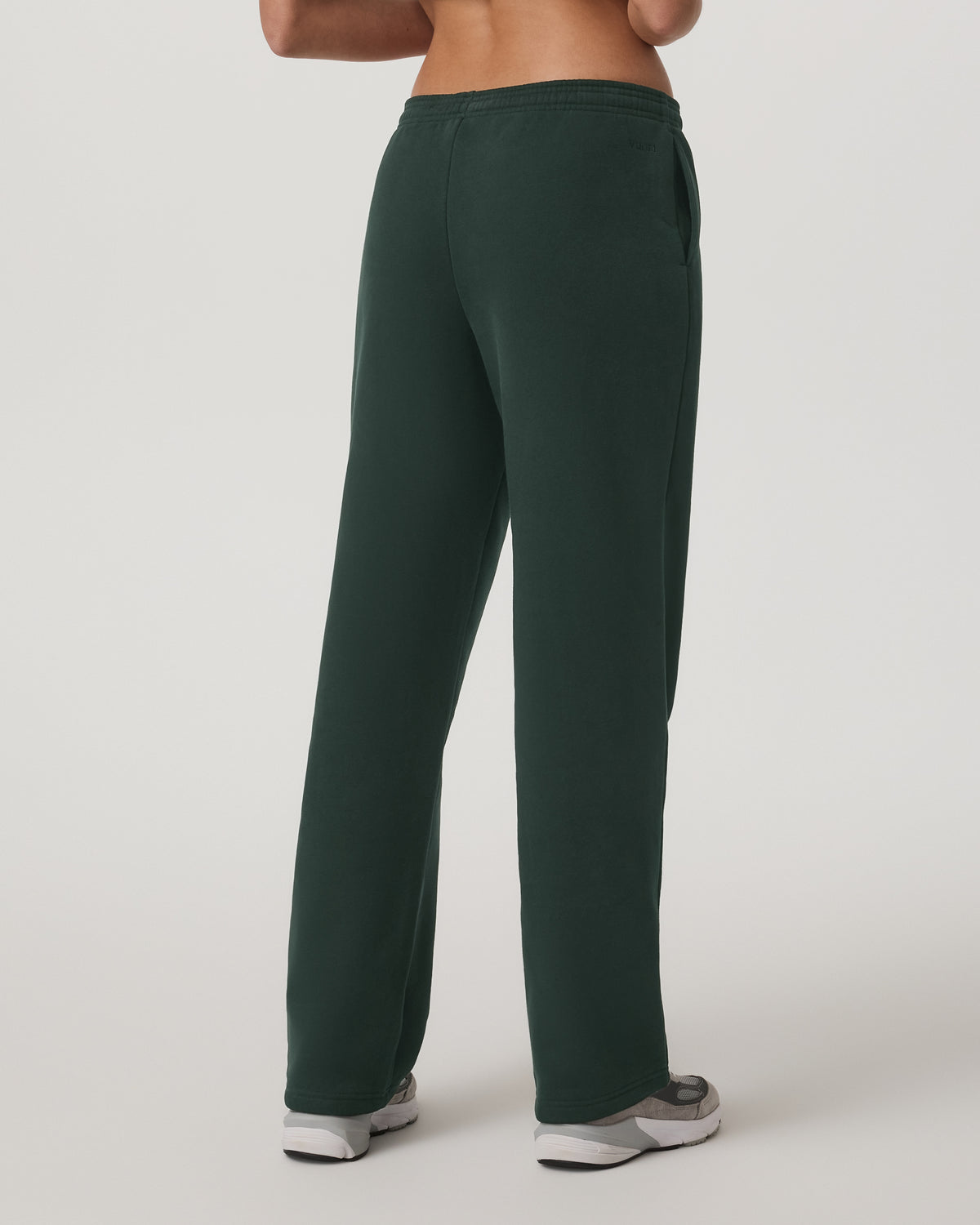 Women Vuori Restore Straight Leg Sweatpant - Short Evergreen Pants