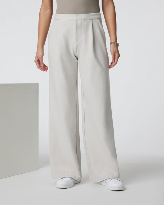 Women Vuori Elevation Trouser-Short Ecru Heather
