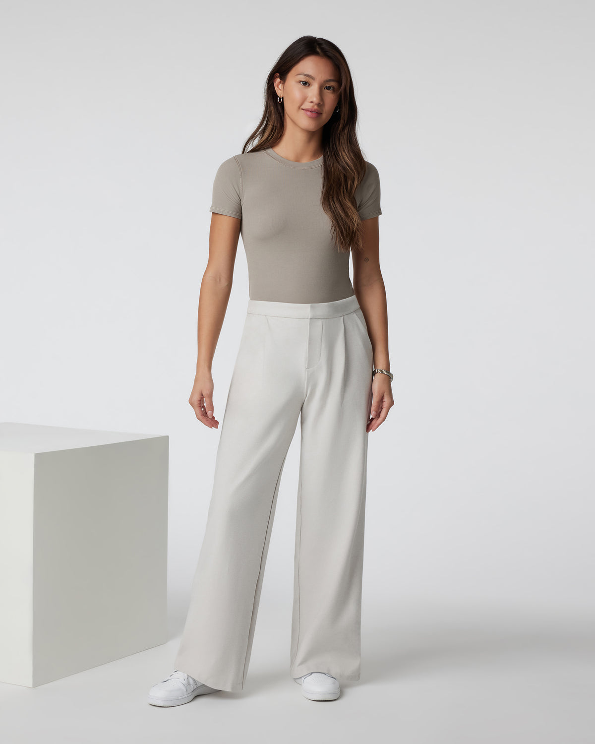 Women Vuori Elevation Trouser-Short Ecru Heather