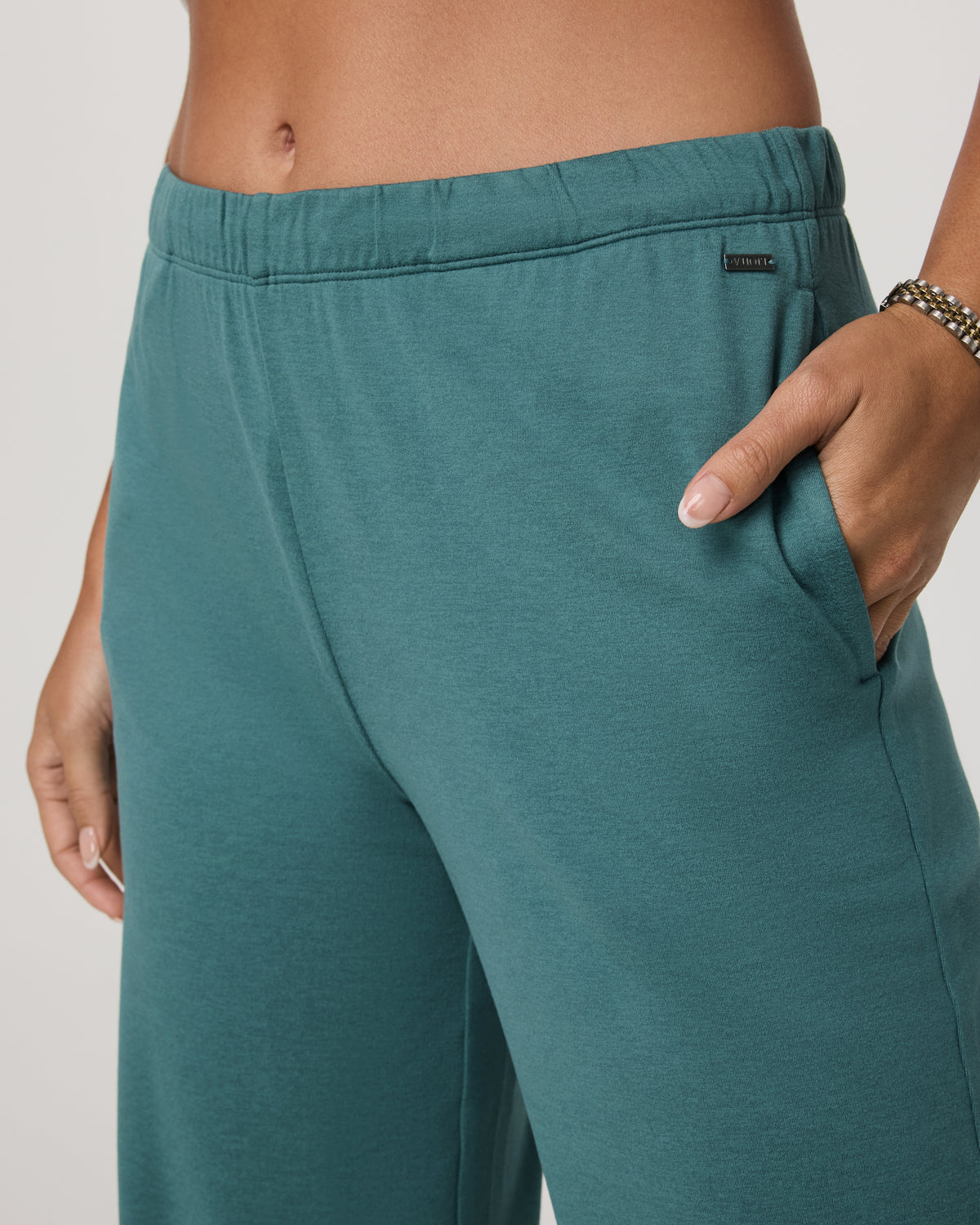 Women Vuori Halo Straight Leg - Long Women's Bluegrass Heather Pant