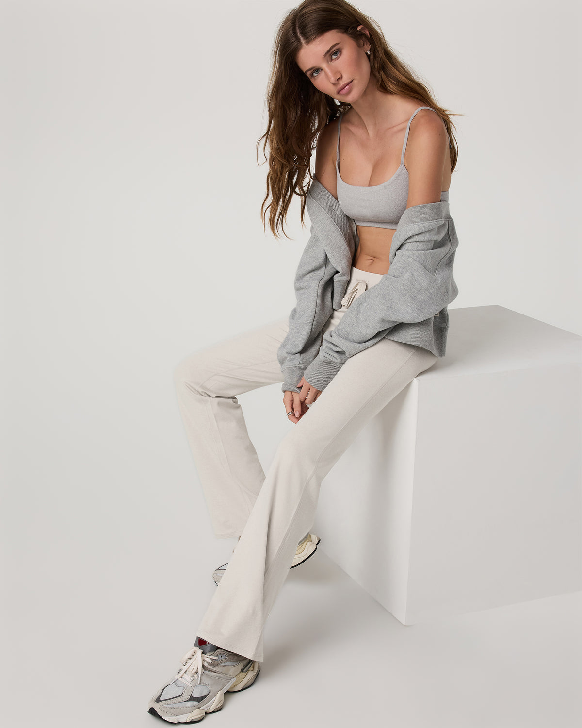 Women Vuori Halo Flare Pant Women's Ecru Heather Pants