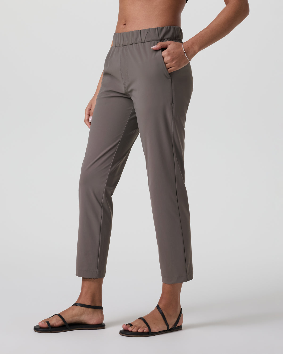 Women Vuori Miles Ankle Pant Women's Chia Cropped Pants