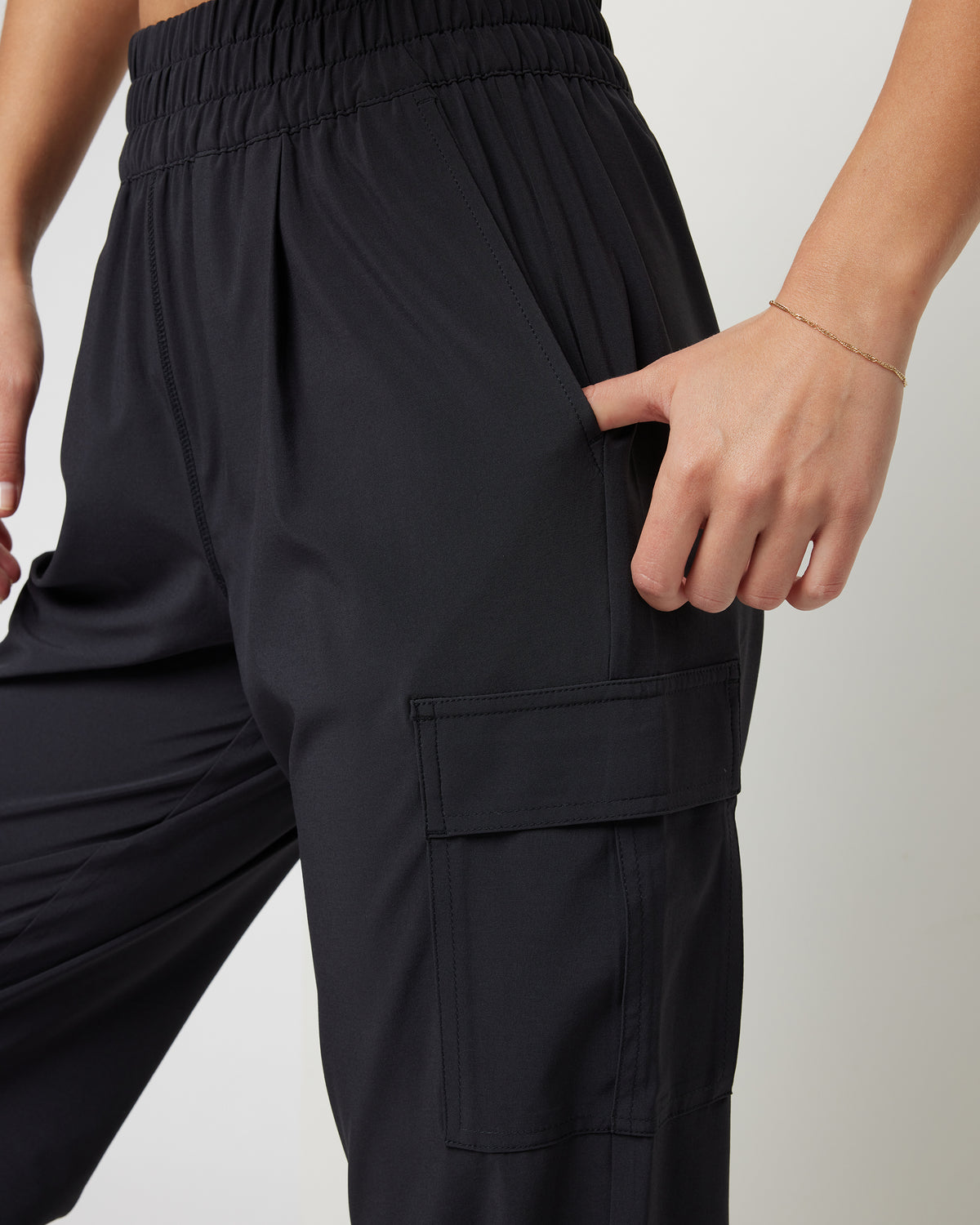 Women Vuori Villa Cargo Jogger Women's Black Cargo Jogger Pants