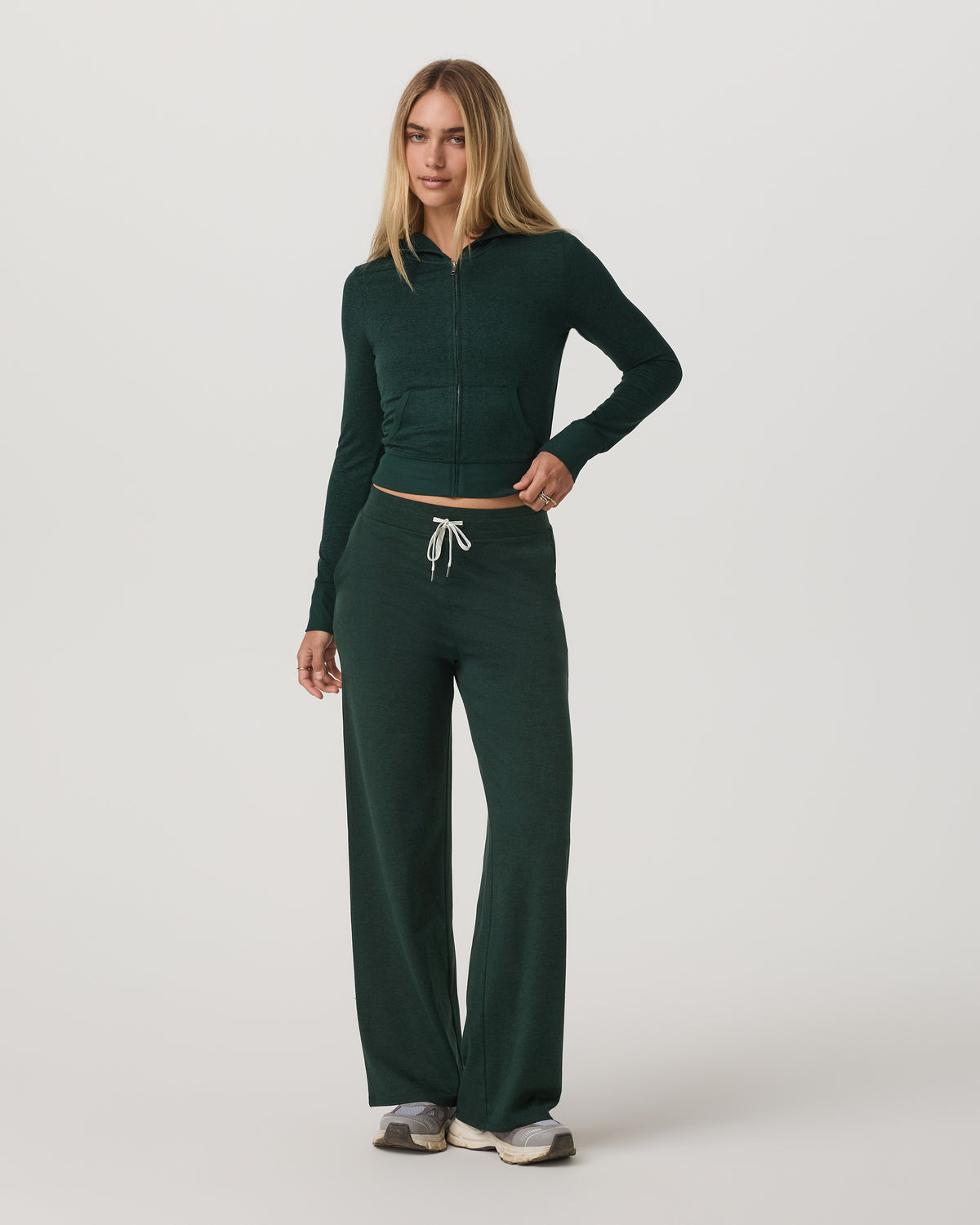 Women Vuori Halo Wideleg - Short Women's Evergreen Wideleg Pants