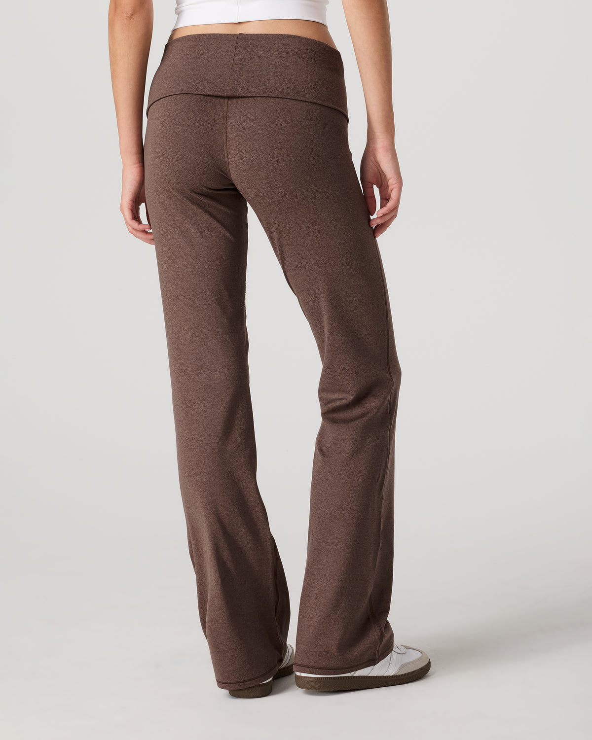 Women Vuori Halo Foldover Pant Chocolate Milk Heather
