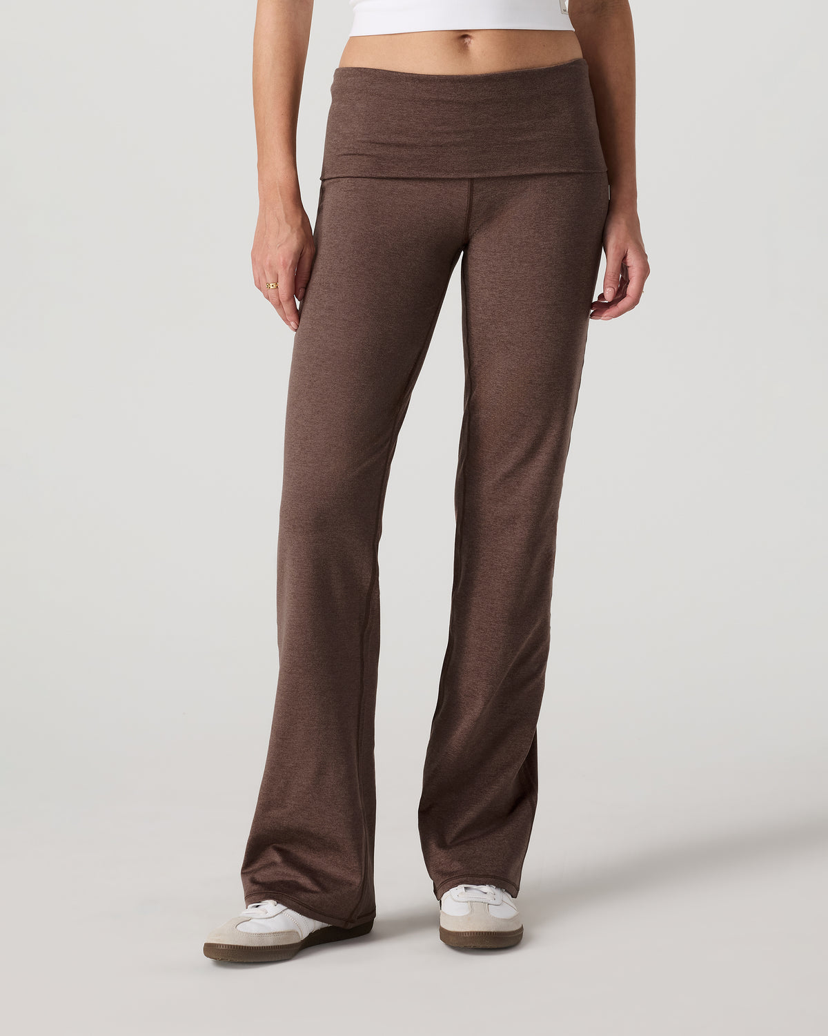 Women Vuori Halo Foldover Pant Chocolate Milk Heather