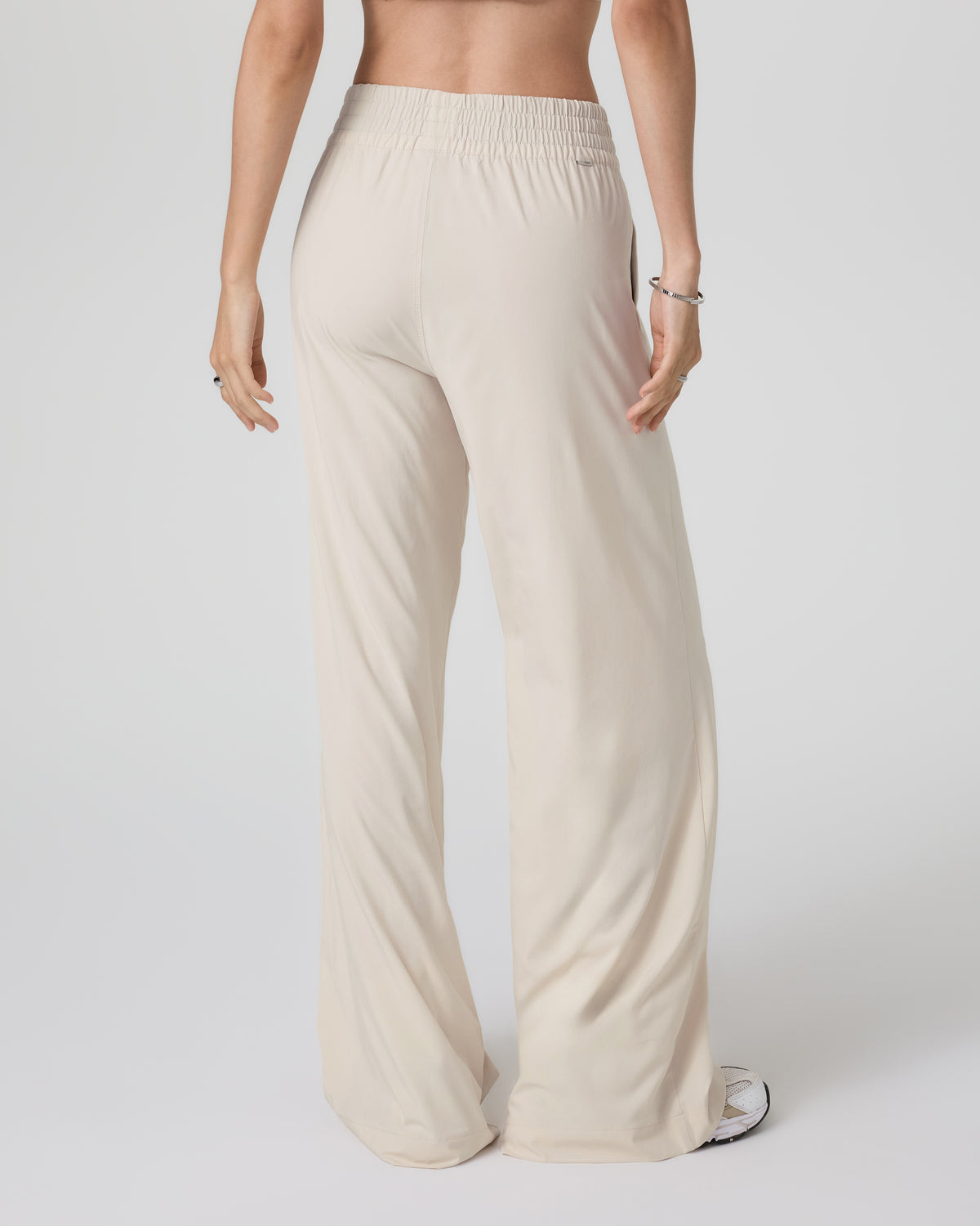 Women Vuori Villa Wideleg Pant - Long Women's Tall Milkweed Pants