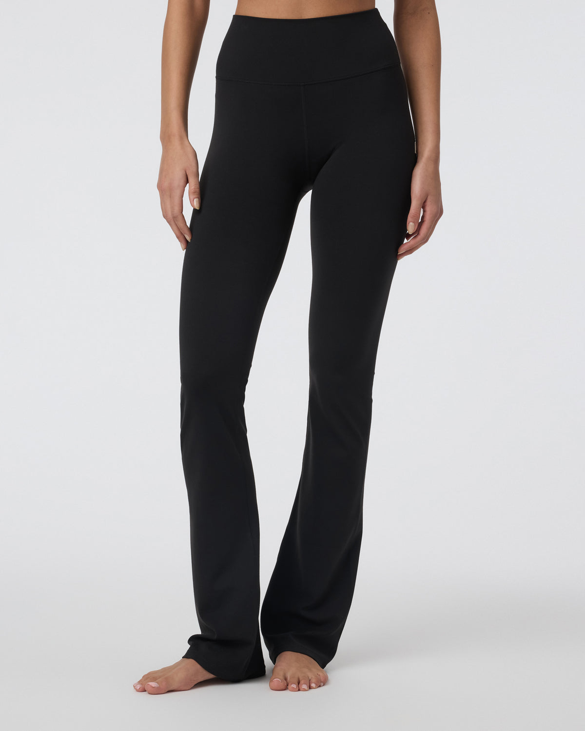 Women Vuori Vuori AllTheFeels™ Slim Flare - Short Black