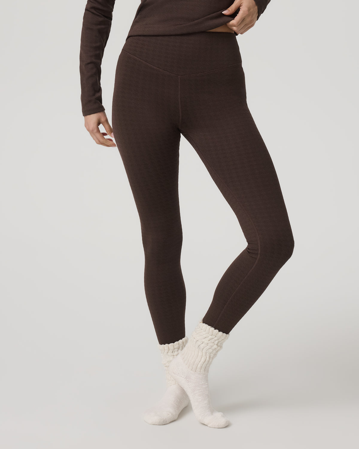 Women Vuori Women's Textured Chilled Out Legging Java Houndstooth