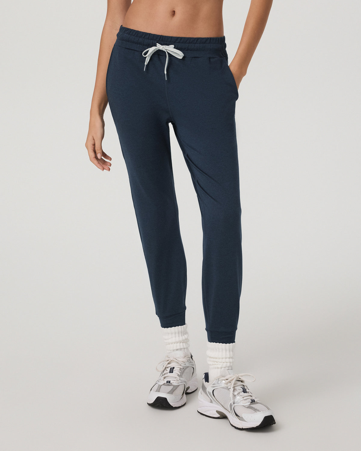 Women Vuori Performance Jogger Midnight Moisture-Wicking Joggers