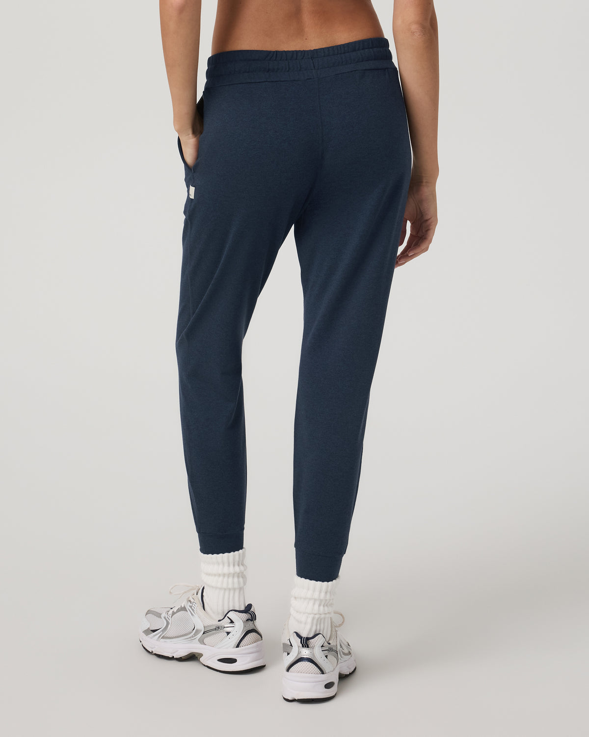 Women Vuori Performance Jogger Midnight Moisture-Wicking Joggers