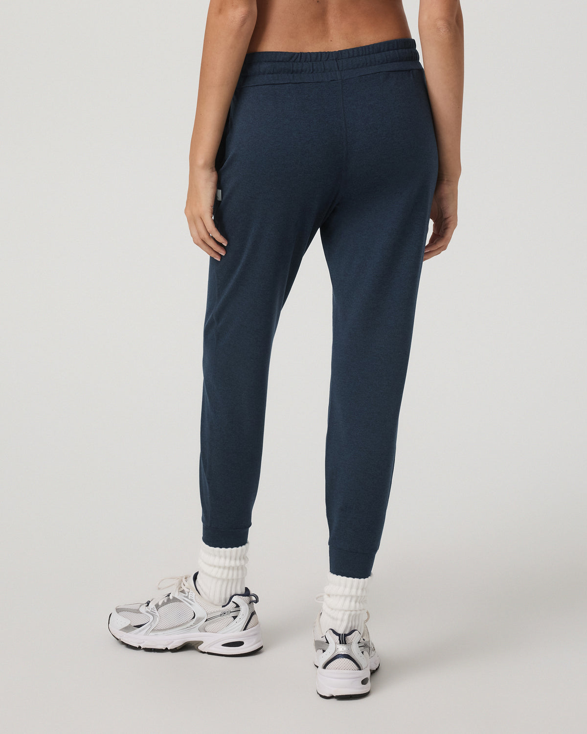Women Vuori Performance Jogger - Long Midnight Heather