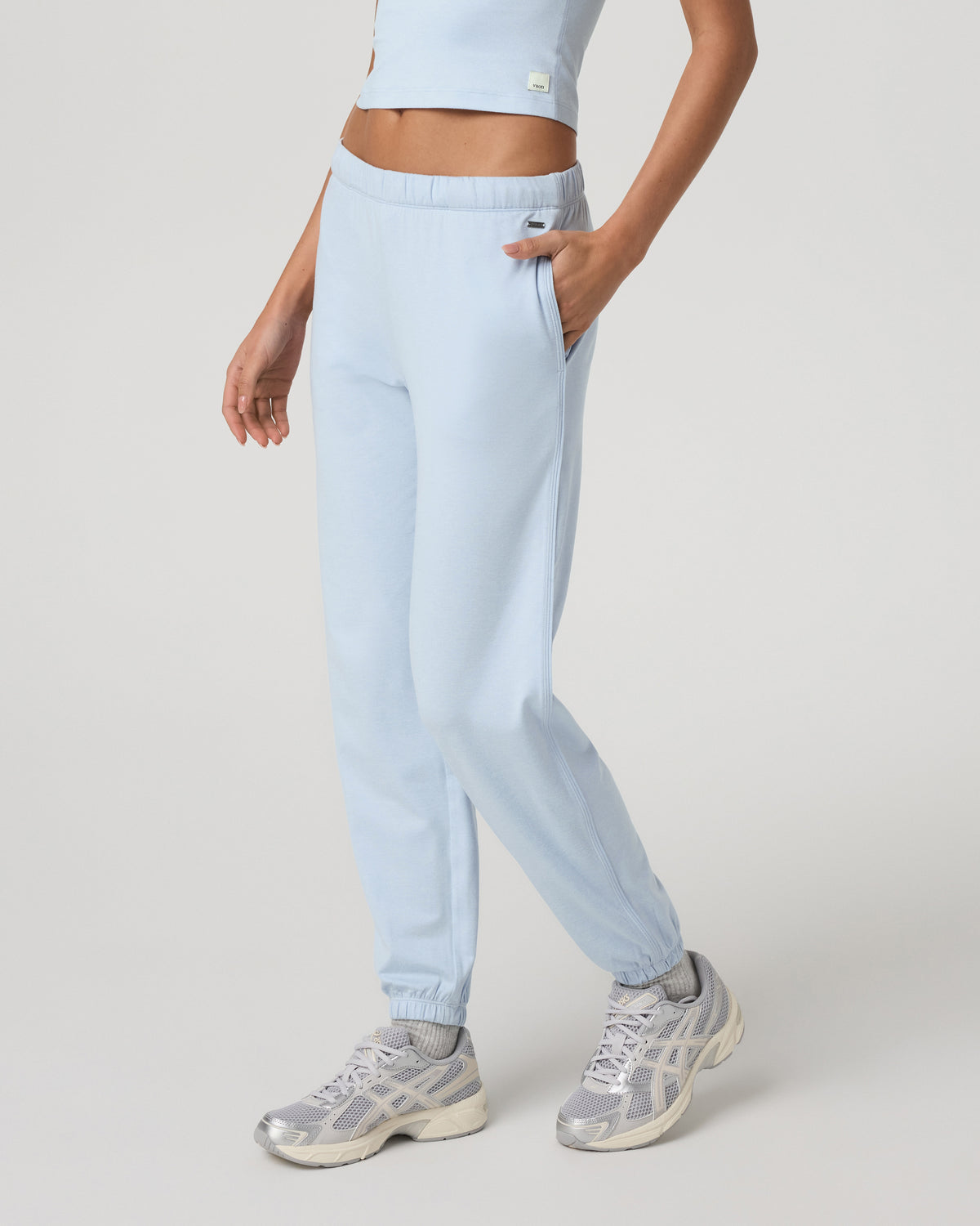 Women|New Vuori Women's Halo Modern Sweatpant Soft Sky Heather