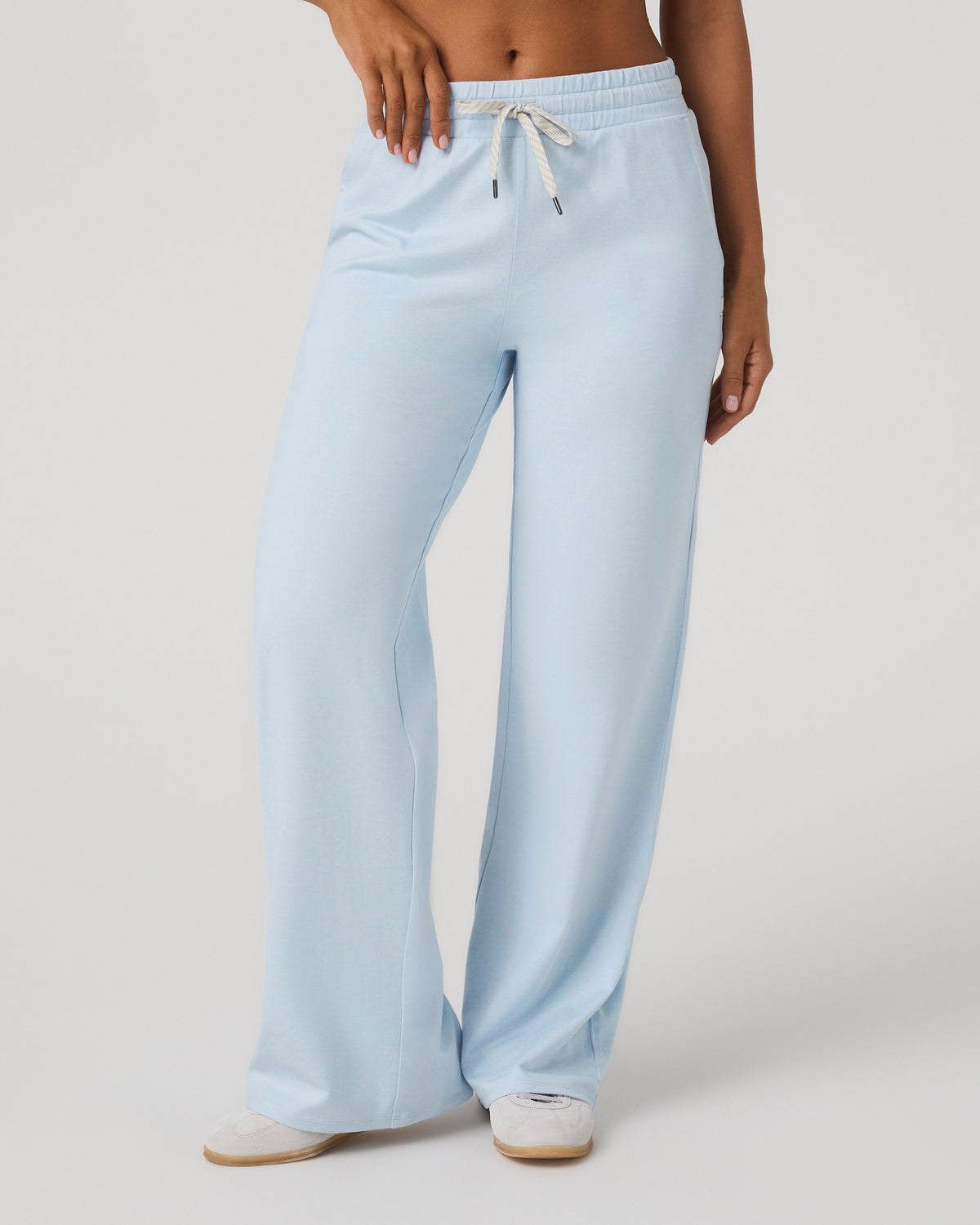Women|New Vuori Halo Essential Wideleg - Short Soft Sky Heather Pants