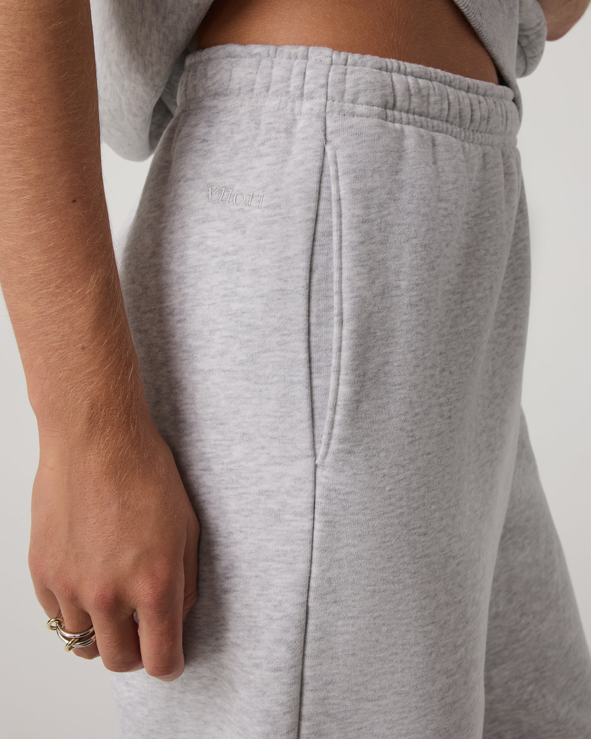 Women Vuori Women's Restore Classic Sweatpant Pale Grey Heather