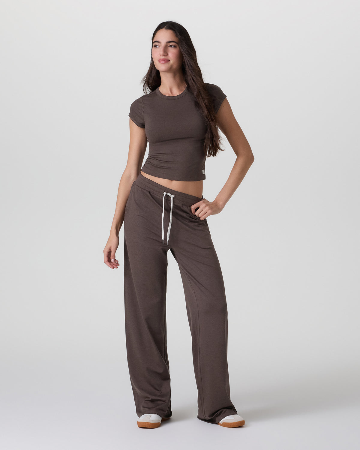 Women Vuori Halo Essential Wideleg Pant - Long Java Heather